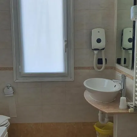 Hotel Laguna 3*